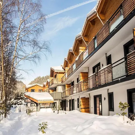 Furnished In An Attractive Town アパート シャモニー